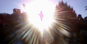 O milagre do sol durante a aparição para a vidente Mirjana Dragicevic-Soldo em 2 de outubro de 2011. Após assistir um acontecimento similar, a visão de Raffaella Mazzocchi foi restaurada. O milagre do sol durante a aparição para a vidente Mirjana Dragicevic-Soldo em 2 de outubro de 2011. Após assistir um acontecimento similar, a visão de Raffaella Mazzocchi foi restaurada.