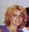 Mirjana em 1982 quando recebeu todos os segredos posteriores, incluindo o décimo que marcou o fim de suas aparições diárias em 25 de dezembro. Mirjana em 1982 quando recebeu todos os segredos posteriores, incluindo o décimo que marcou o fim de suas aparições diárias em 25 de dezembro.