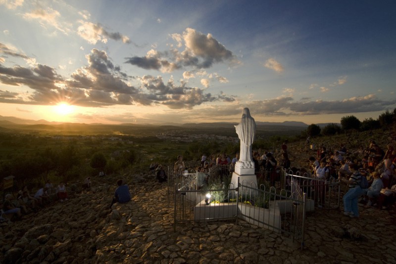AMERICANO CONFIRMA BILOCAÇÃO DE VICKA | Medjugorje Hoje