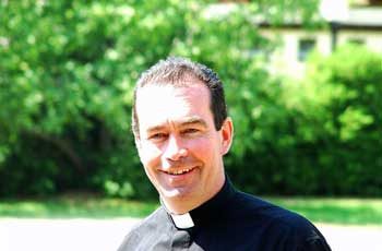 Padre Francis Farry em Medjugorje: “Deus, mude minha vida !”