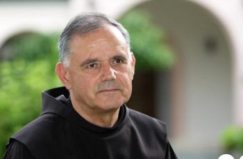 Padre Jozo revela: “Na prisão Nossa Senhora me apareceu, mas foram encontros privados.”