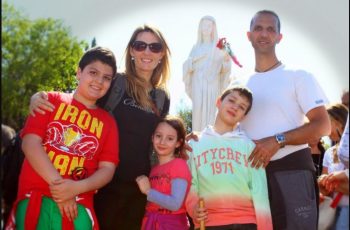 Leucemia, o Anjo e a família salva por Maria em Medjugorje !!!